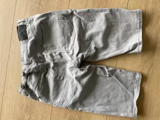 Grå denim shorts str 158