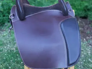 Hidalgo Valencia ll special - barok læderbomssadel