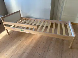 IKEA Juniorseng i god stand