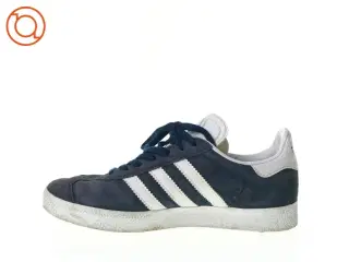 Sko fra Adidas (str. 36 2 streg 3)
