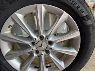 Mercedes alufælge med vinterdæk