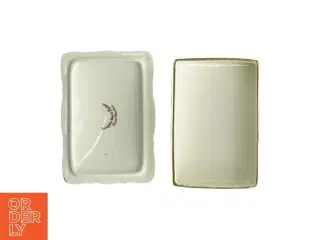 Porcelænsæske med låg og landskabsmotiv fra Royal Winton (str. 13,5 x 9,5 x 4,5 cm)