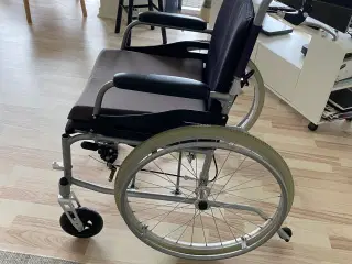 Superlet kørestol