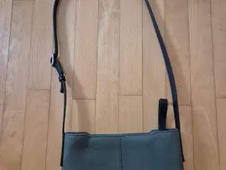 Ecco crossbody 