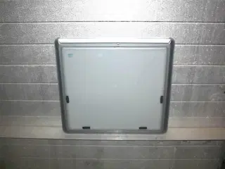   Toilet Rude