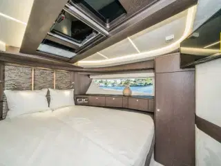 Galeon 400 Fly