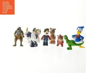 Legetøjsfigurer i blandede karakterer