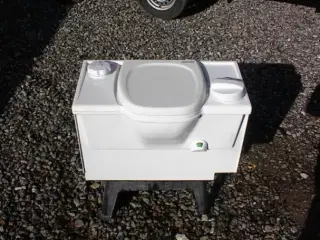  Thetford Toilet