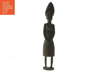 Træfigur i traditionel påklædning (str. 32 cm)