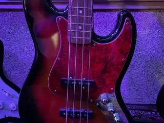 Jim Harley  bas guitar 