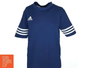 T shirt fra Adidas (str. 152)