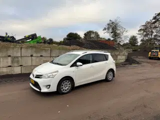 Toyota verso sportsvan nysynet 