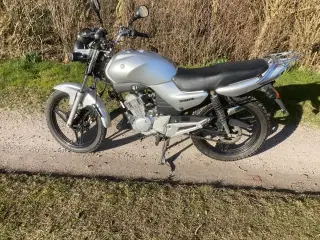 Yamaha ybr 125 