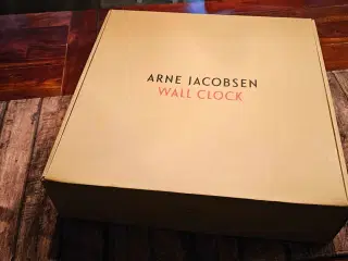 Arne Jacobsen Bankers Vægur Ø48 cm, Hvid
