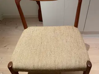 Teaktræ stol (Niels Otto Møller )