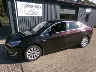 Opel Astra 1,4 T 140 Cosmo