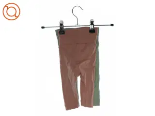 2 par bukser fra H&M (str. 56)