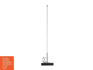 Flagstang på fod af norsk Porsgrun porfyr marmor (str. 51 x 10 cm)