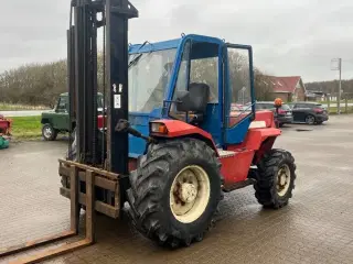 Manitou M 426CP Gaffeltruck 4 X 4