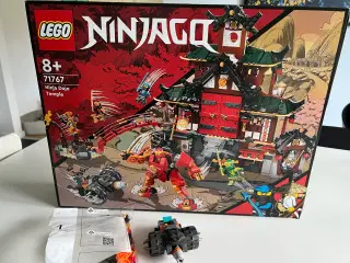 LEGO Ninjago - Ninja Dojo Temple