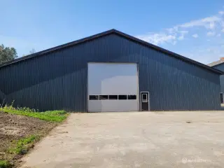3.191 m2 lager eller produktionslokaler i Randers