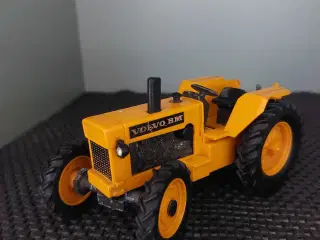 Britains volvo bm 