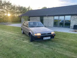 Toyota Corolla EE 80