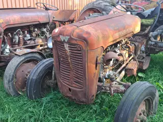 Massey Ferguson traktor 