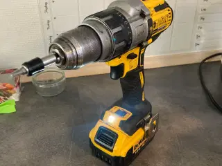 Dewalt DCD996 + Lader/4.0AH batteri