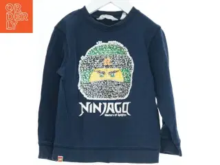 Ninjago sweatshirt til børn fra H&M (str. 104)