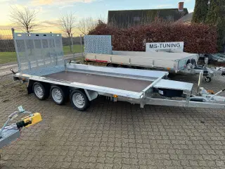 MaskinTrailer 3 Aksler 3500KG