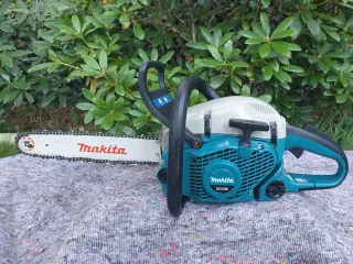 Motorsav makita dcs 500