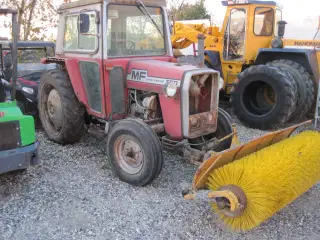 Massey Ferguson 550 m. kost