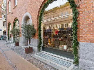 Perfekt hjørnebeliggenhed på Esplanaden