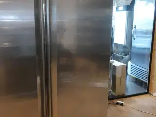Køleskab TEFCOLD RK710