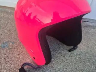 Skihjelm til børn sælges.