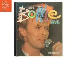 David Bowie: Moonage Daydream af Dave Thompson (Bog)