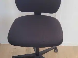 Sort kontorstol