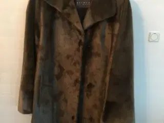 Sælskinds frakke