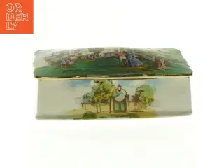 Porcelænsæske med låg og landskabsmotiv fra Royal Winton (str. 13,5 x 9,5 x 4,5 cm)
