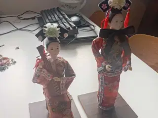 To Kinesiske Dukker