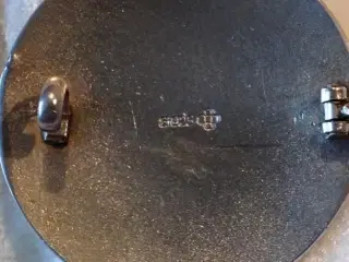 Sølvbroche med emalje S925 af norske Ole Oleberg.