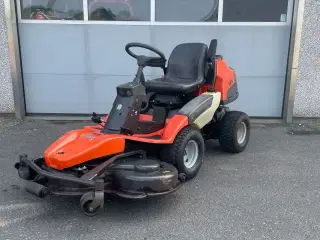 Husqvarna R422TS AWD