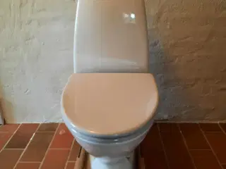 IFØ Cera Toilet Hvid Porcelæn med Lysegrå Pressali