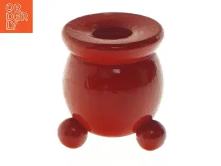 Lille rød lysestage i malet træ (str. 6 cm)