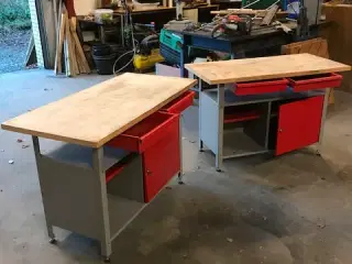 Arbejdsborde, filebænk med skuffe. 