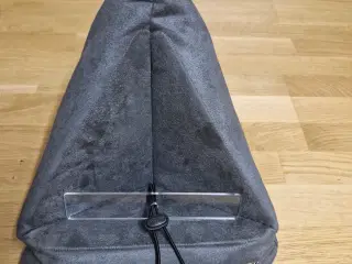 THE BOOKSEAT LÆSEPUDE i farven skifer-grå