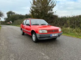 Peugeot 309 veteran