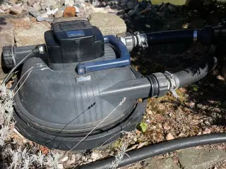 Filter og pumpe til havnebassin