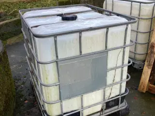 1000 L palletank 